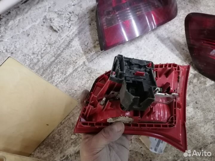 Задний левый правый фонарь Ауди А6 С6 универсал