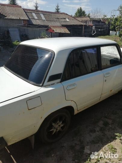 ВАЗ 2107 1.5 МТ, 2001, битый, 7 000 км