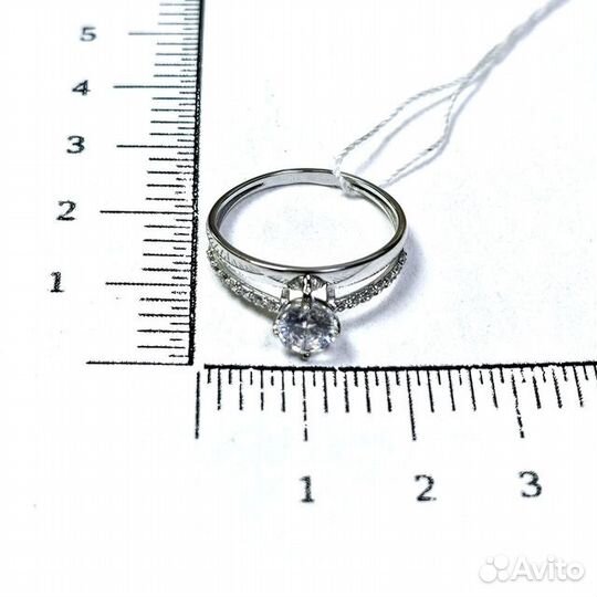 Золотое кольцо с фианитом 18р