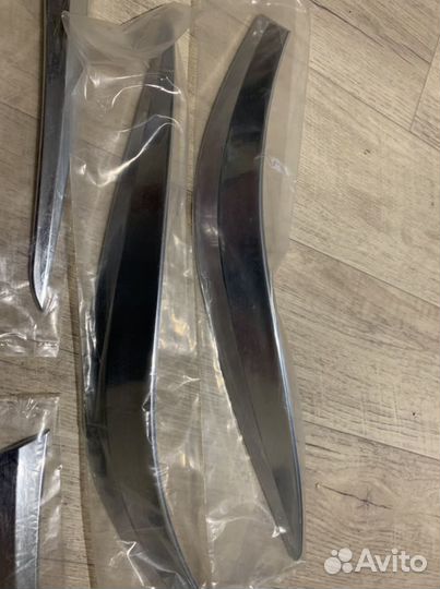 Накладки на задние фонари Тойота corolla 180