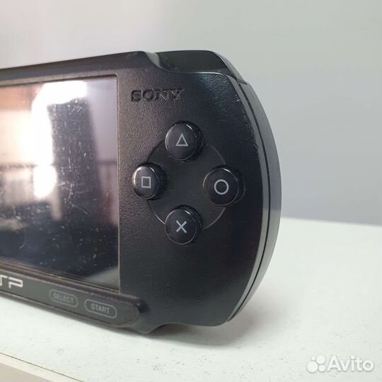 Sony PSP E1008 Street 8GB с играми
