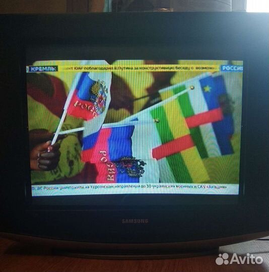 Телевизор samsung