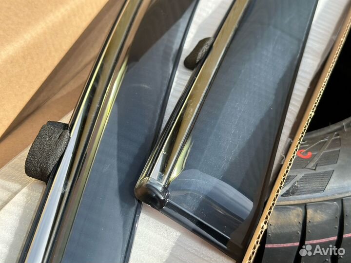 Toyota Corolla 120 (2000-2006) ветровики, дефлекто