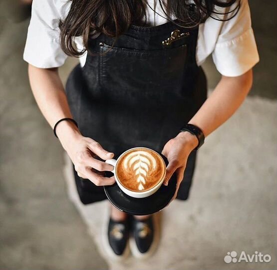 Бариста в кофейню