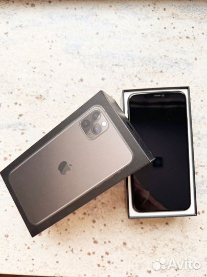 iPhone 11 Pro Max, 64 ГБ