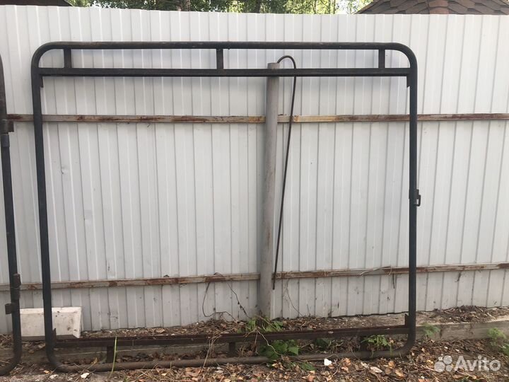 Продам распашные ворота, лежат без дела