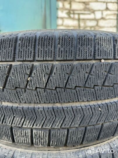 Bridgestone Blizzak VRX 205/55 R16