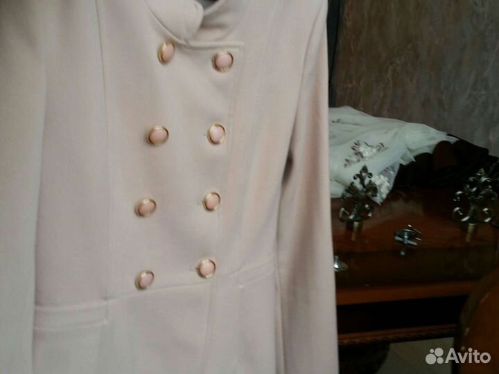 Плащ женский размер s