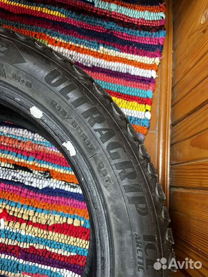 Goodyear Ultragrip Ice Arctic 215/50 R17