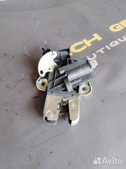 Замок багажника Audi A6 C7 ccaa 2011