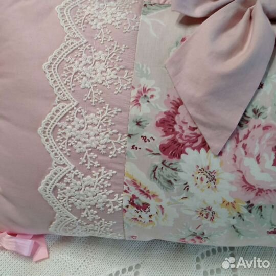 Набор бортиков в кроватку