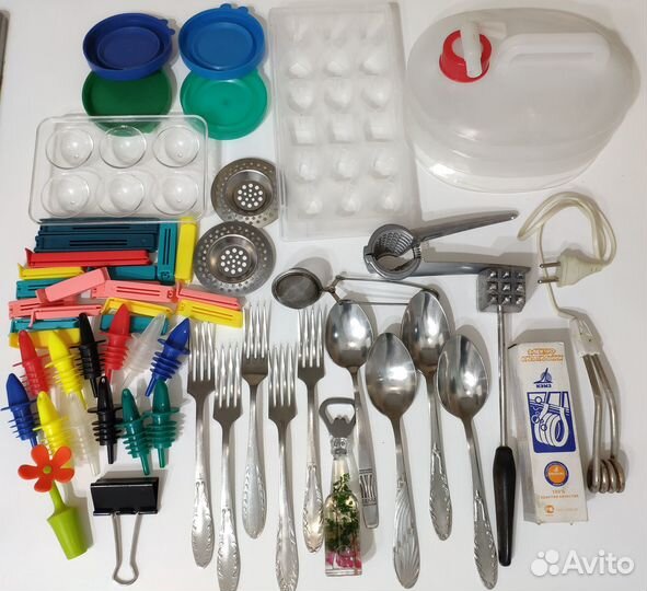 Столовые приборы, кипятильник, ситечко