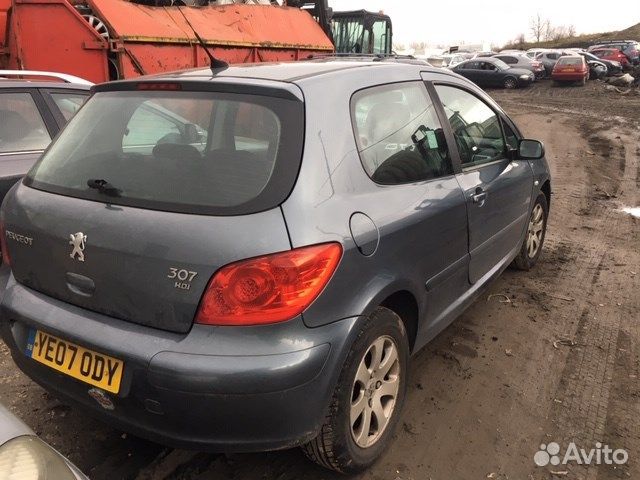 Разбор на запчасти Peugeot 307