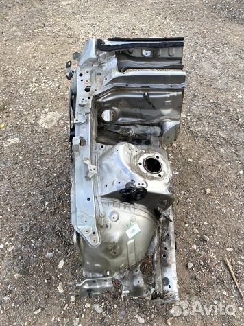 Четверть передняя правая Lexus IS/Лексус ас