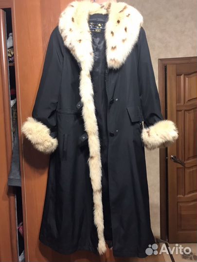 Пальто с натуральным мехом