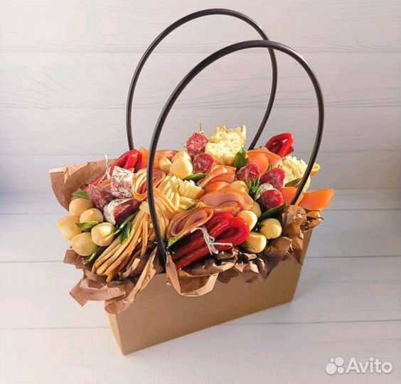 Съедобные букеты из колбасы