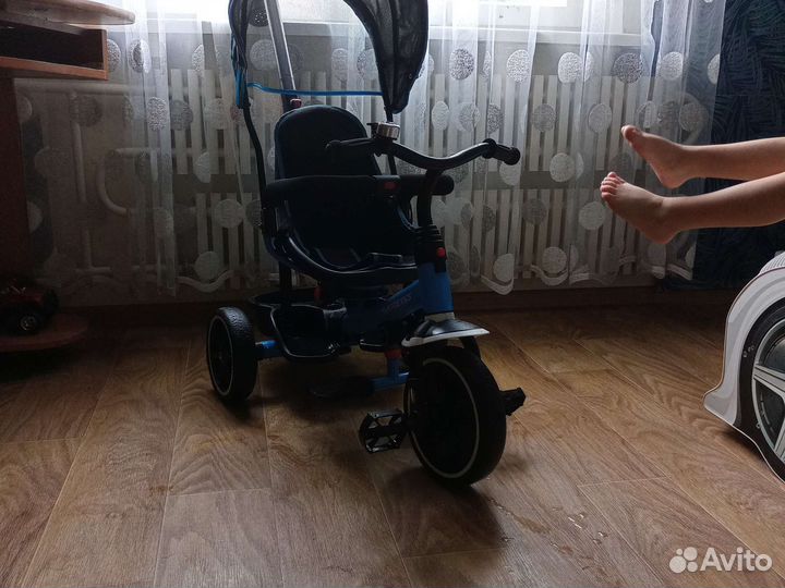 Детский трехколесный велосипед бу