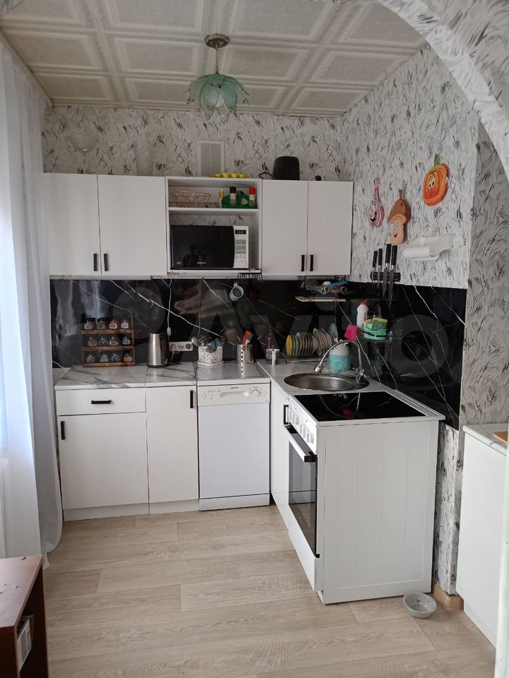 4-к. квартира, 59 м², 1/5 эт.