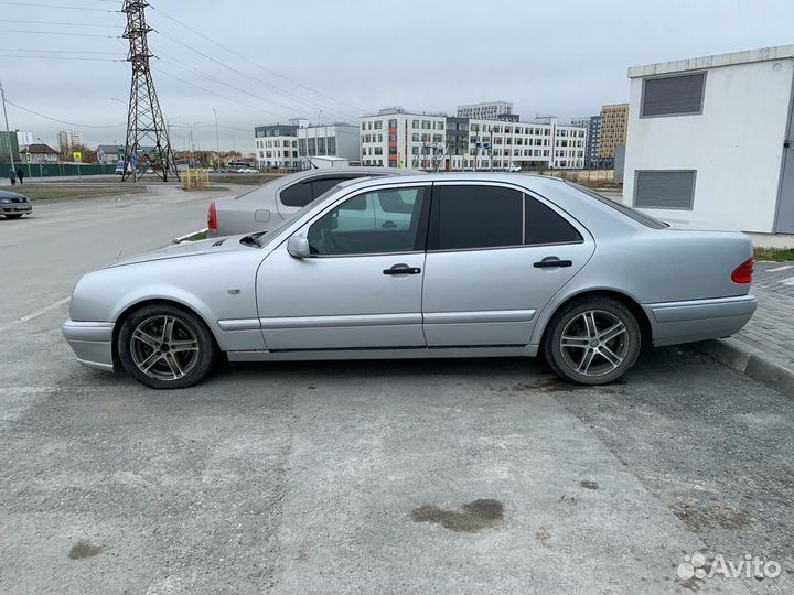 Mercedes-Benz E-класс 2.3 AT, 1996, 263 767 км