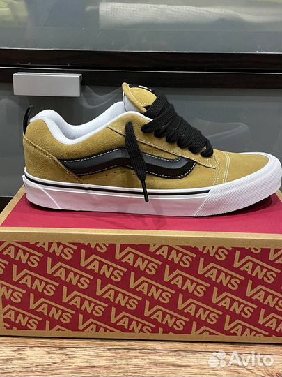 Vans knu skool