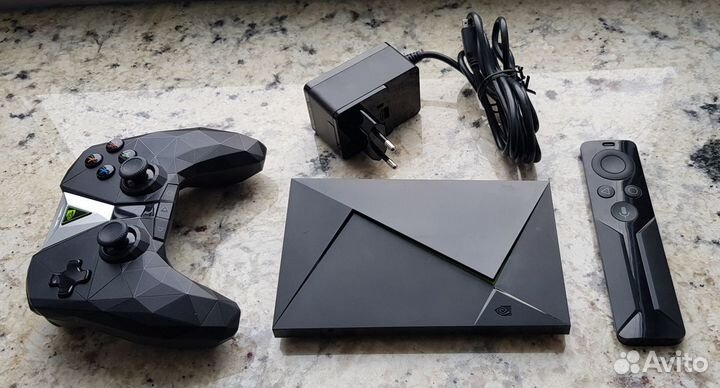 Медиаплеер Nvidia Shield TV 4K HDR, см. текст