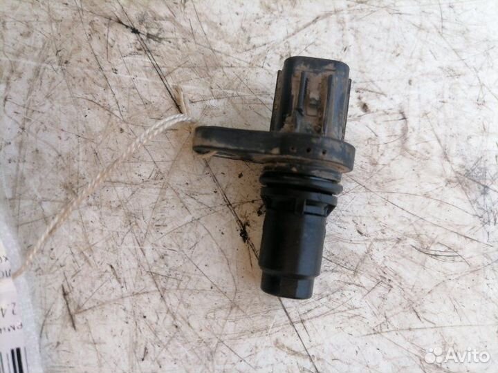 Датчик положения коленвала Toyota Corolla седан