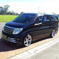 Nissan Elgrand 2.5 AT, 2009, 114 000 км, с пробегом, цена 900 000 руб.