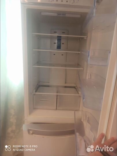 Холодильник бу indesit Prime