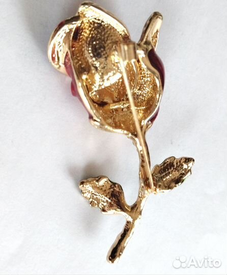 Брошь Роза