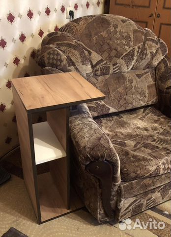 Журнальный стол/подставка