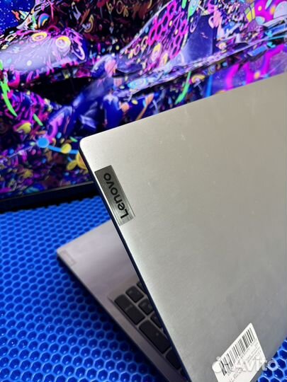 Ноутбук Lenovo