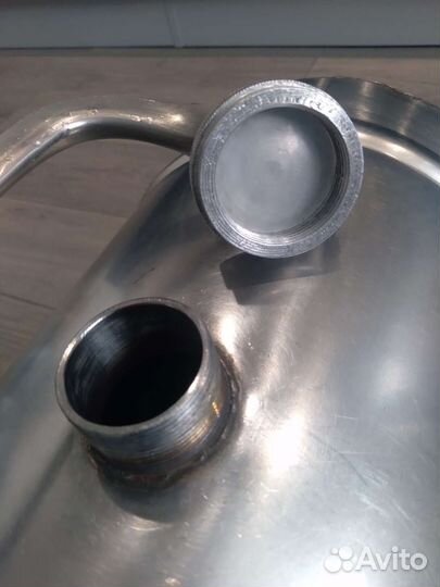 Канистра из нержавеющей пищевой стали объемом 20 л