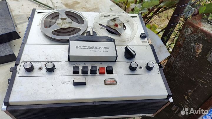 Катушечный магнитофон Комета 212 СССР