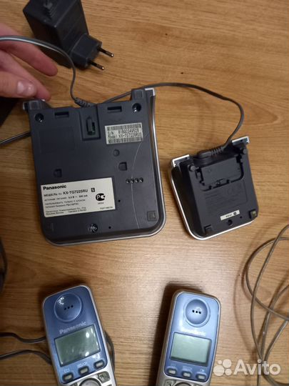 Домашний стационарный телефон panasonic KX-TG7225