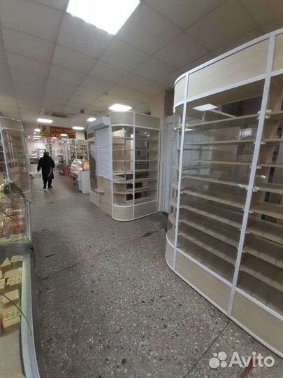 Витрины,прилавки,перегородки