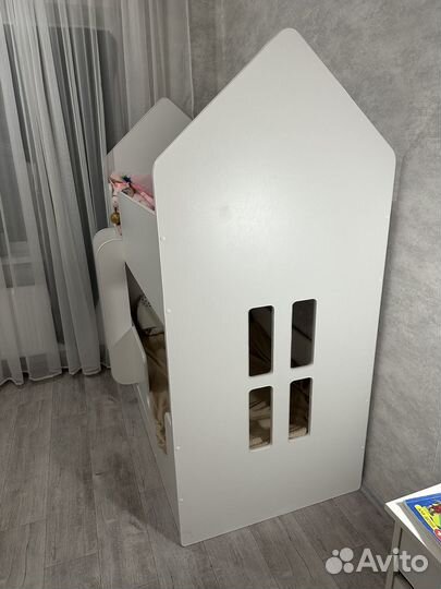 Кровать двухэтажная детская