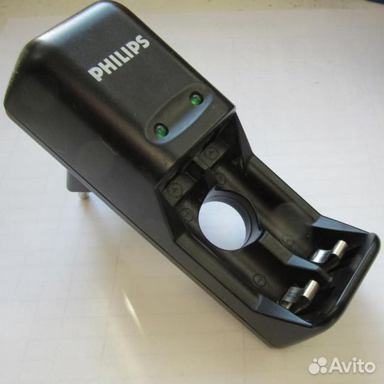 Зарядное устройство Philips SCB1200NB/12 б/у