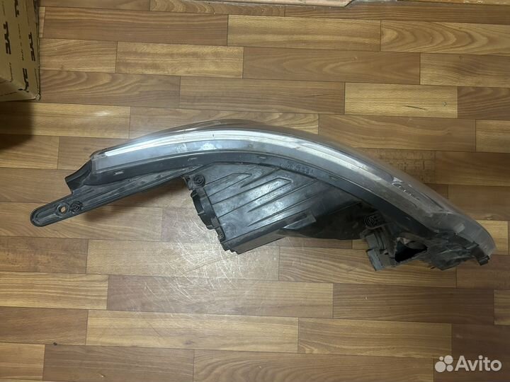 Фара правая оригинальгая Kia rio3