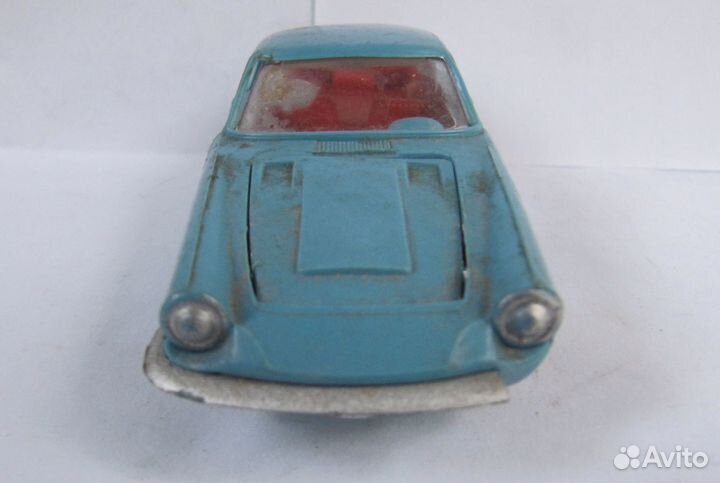 Мазерати мистраль купе. Дно без надписей