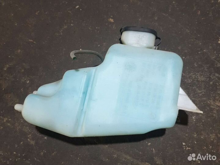 Бачок омывателя рено kangoo 1