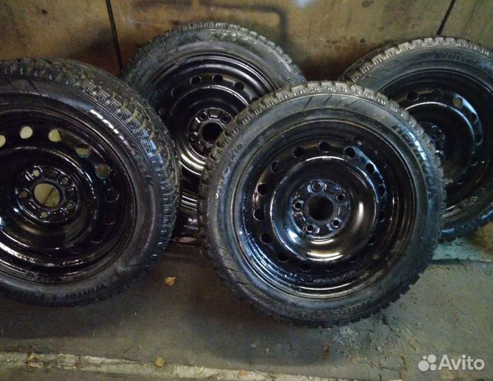 Hankook Winter I'Pike W409 205/55 R16 91T