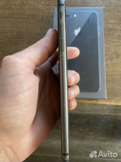 Телефон iPhone 8 plus