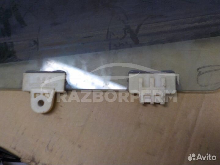 Стекло двери задней левой (опускное) Nissan Maxima