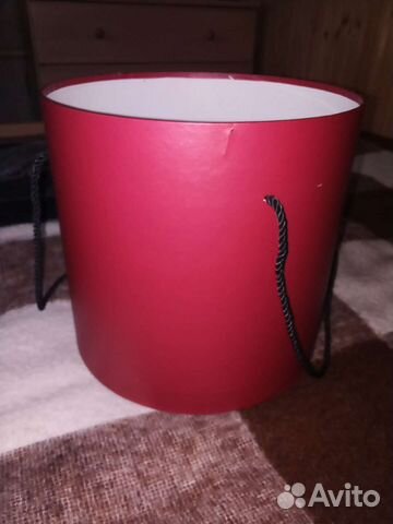 Коробка для букета цветов или подарка