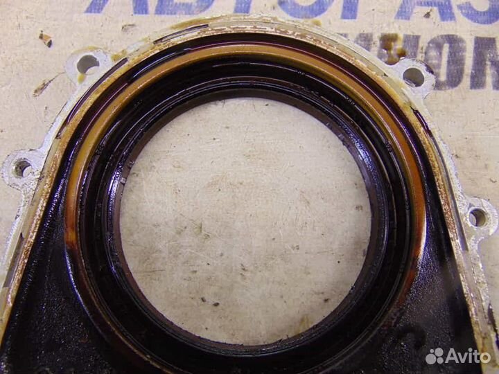 Крышка коленвала задняя для Nissan Primera 2 1996