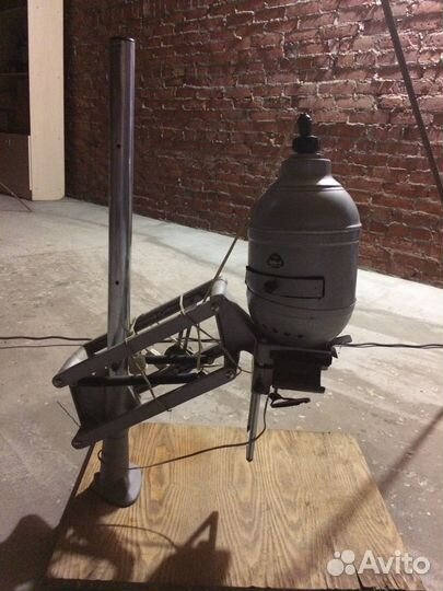 Фотоувеличитель для проявки фото СССР