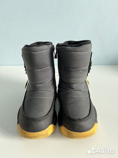 Зимние ботинки для двойни