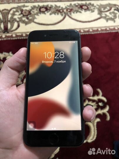 iPhone 8, 64 ГБ