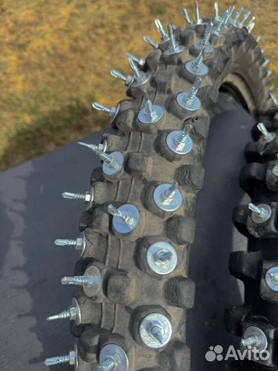 Шипованая зимняя резина 21/18 мотошины новые