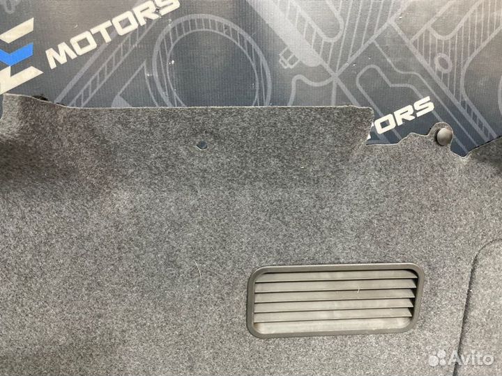 Обшивка багажника правая Audi A6 C5 ASN 2003